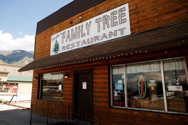 Leslie's Family Tree Restaurant